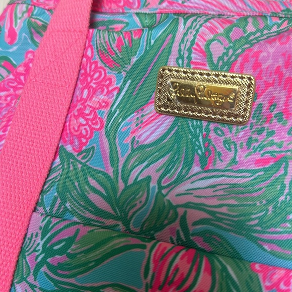 NWT Lilly Pulitzer Backpack Cooler ‘Coming In Hot’ - Picture 6 of 12